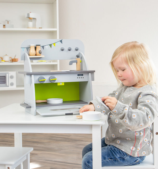 Kompakte Holz-Kinderküche