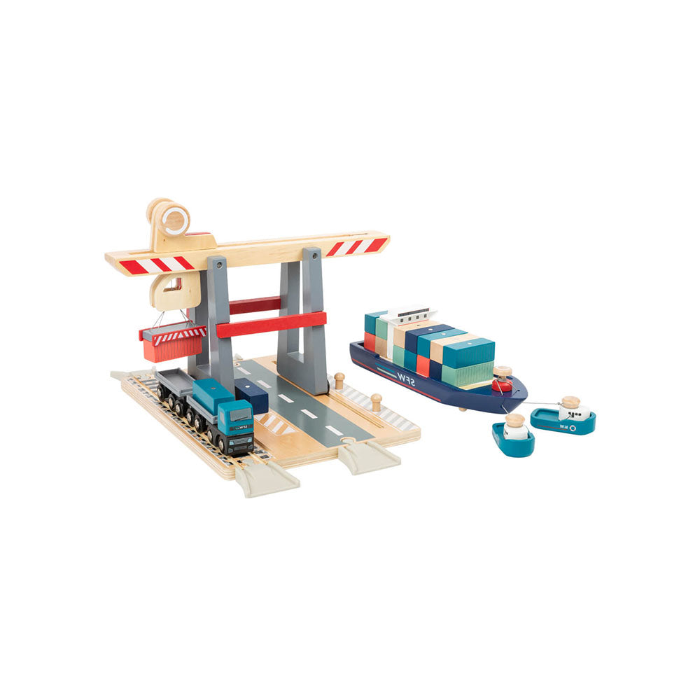Container terminal with accessories